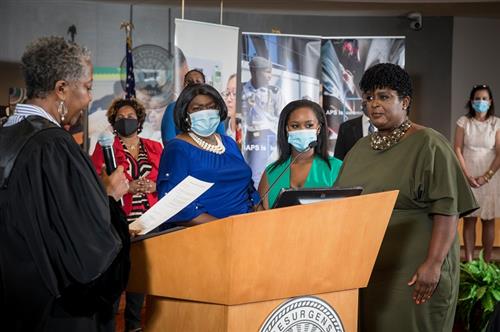 Dr Lisa Herring  Swearing In 